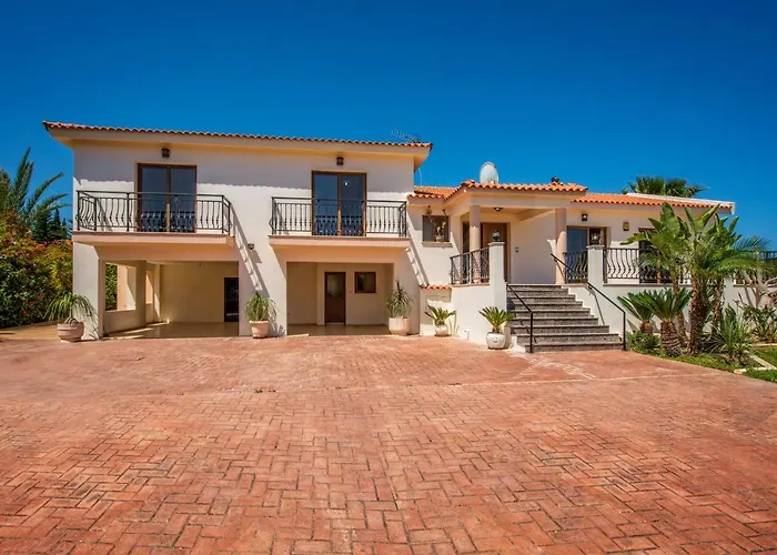 Androniki Luxury Villa Sea Views Pool Bbq Wifi A/C
