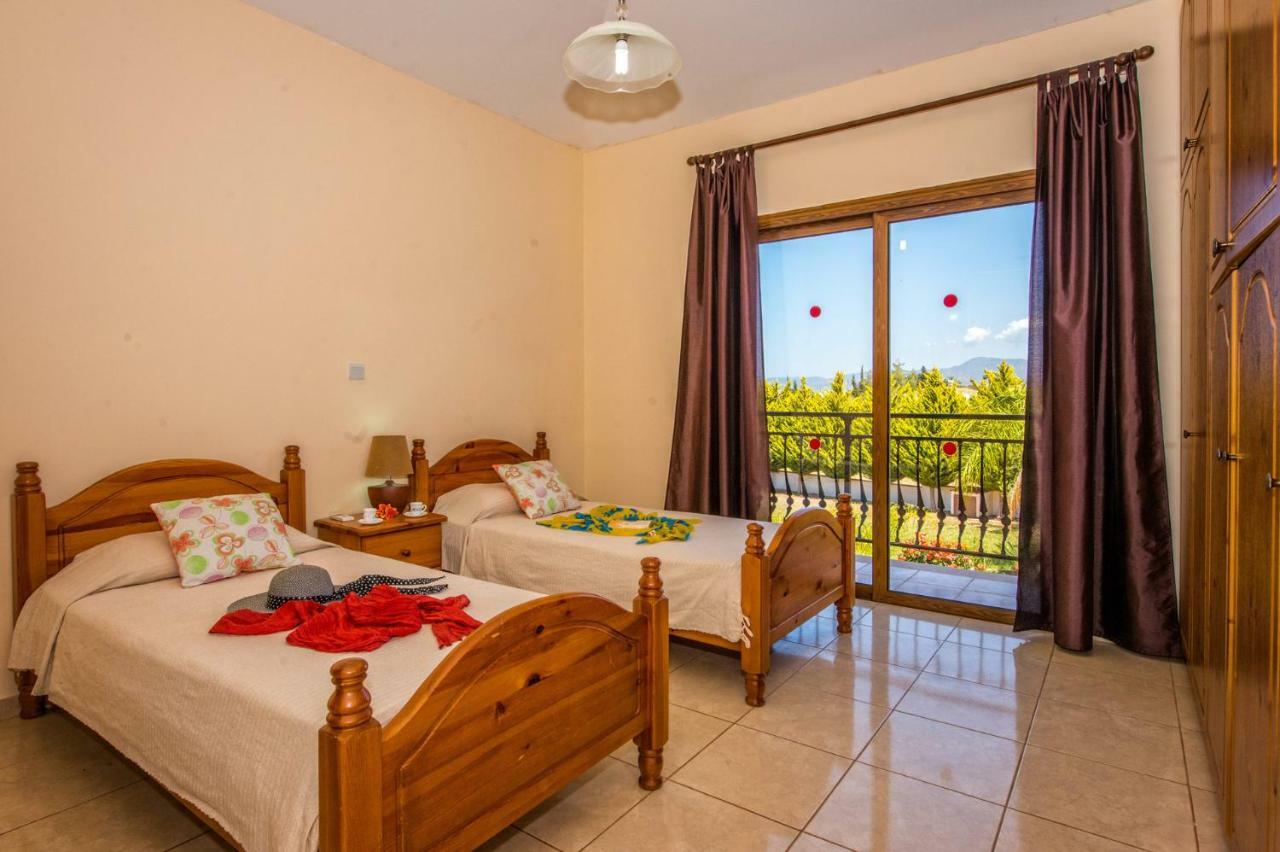 Androniki Luxury Sea Views Pool Bbq Wifi A/c Polis